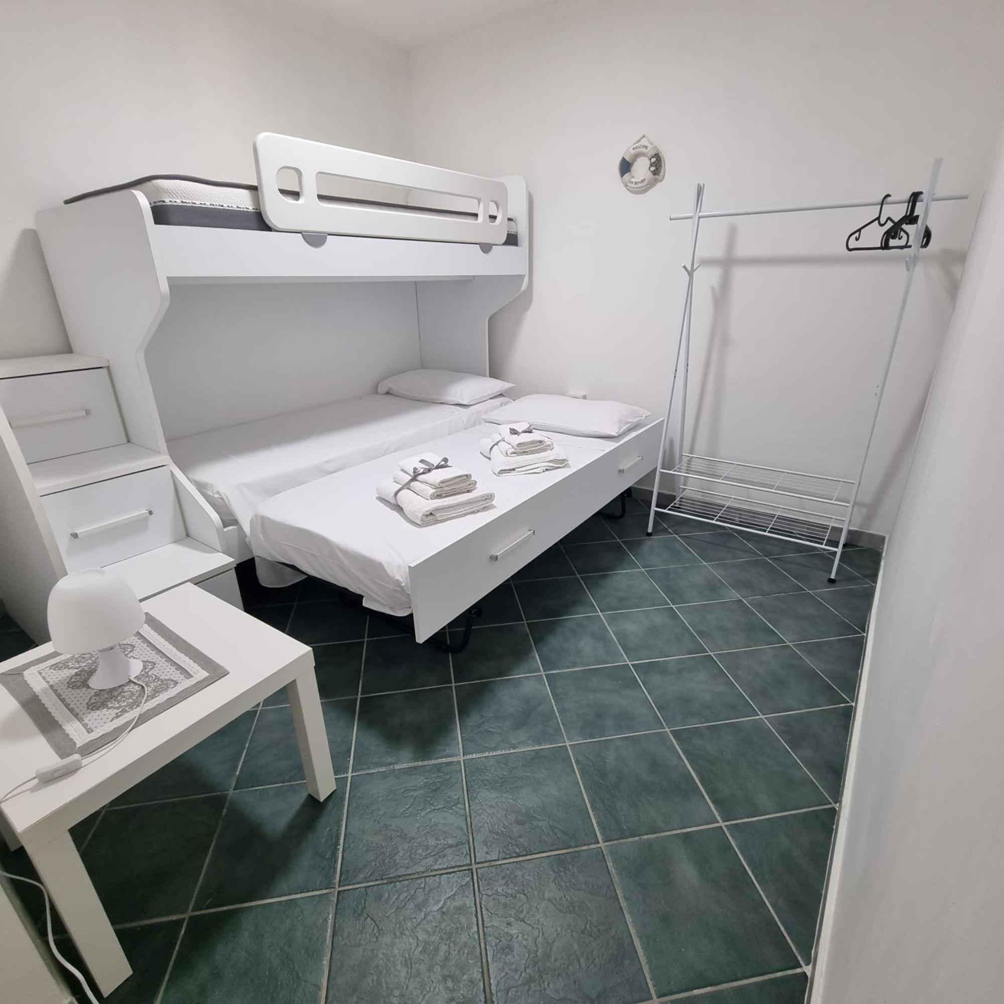 Casa Vacanze Afea Torre Dell'Orso Salento Puglia Extérieur photo